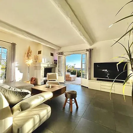 Maison Dans Avec Piscine Et Tennis Holiday home Antibes